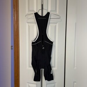 Lady’s Bib-style bike shorts with seat chamois.